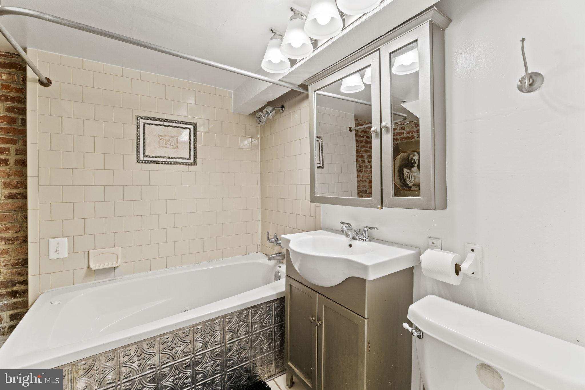 1205 4th Street Northwest Washington, DC 20001 - Photo 14 of 39