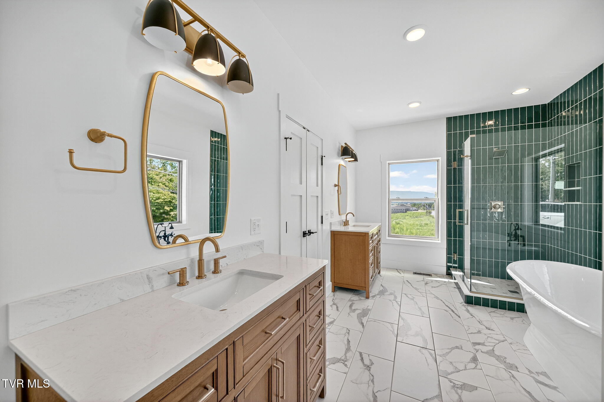 15 Browns Bridge Road Greeneville, TN 37745 - Photo 4 of 75 3