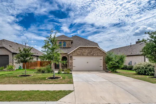 $2,400 | 7525 Desert Needle Drive, Lago Vista, TX 78645