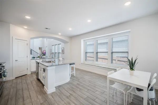 $2,400 | 7525 Desert Needle Drive, Lago Vista, TX 78645