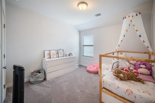 $2,400 | 7525 Desert Needle Drive, Lago Vista, TX 78645