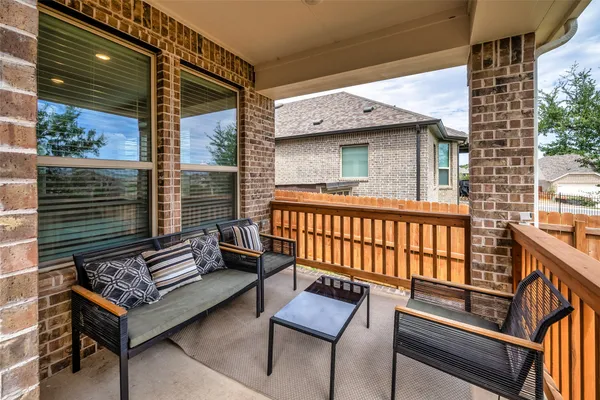 $2,400 | 7525 Desert Needle Drive, Lago Vista, TX 78645