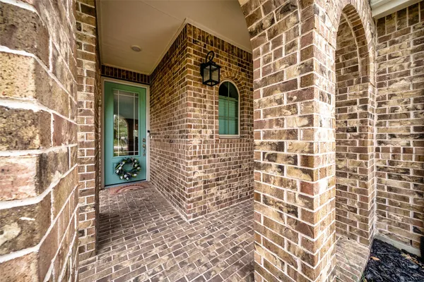 $2,400 | 7525 Desert Needle Drive, Lago Vista, TX 78645