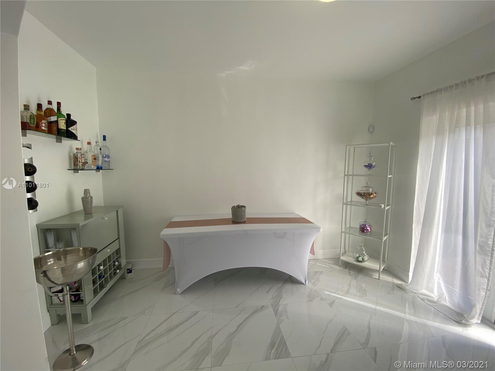 11561 Southwest 148th Path Miami, FL 33196 - Photo 13 of 36 Gallery Image 13