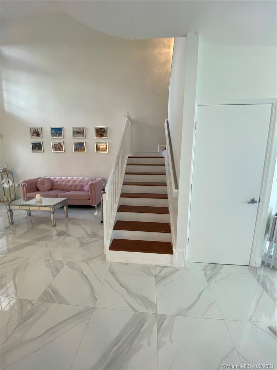 11561 Southwest 148th Path Miami, FL 33196 - Photo 15 of 36 Gallery Image 15