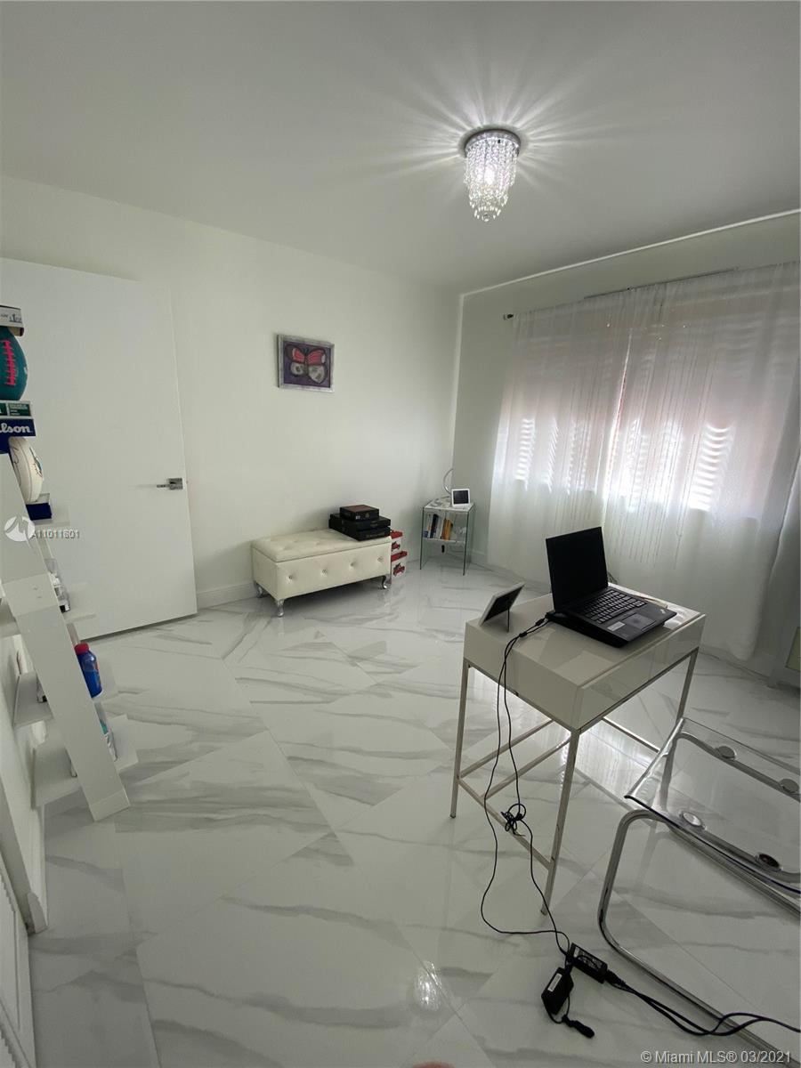 11561 Southwest 148th Path Miami, FL 33196 - Photo 20 of 36 Gallery Image 20