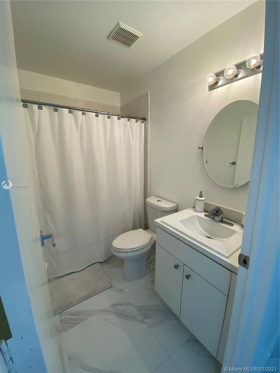 11561 Southwest 148th Path Miami, FL 33196 - Photo 21 of 36 Gallery Image 21