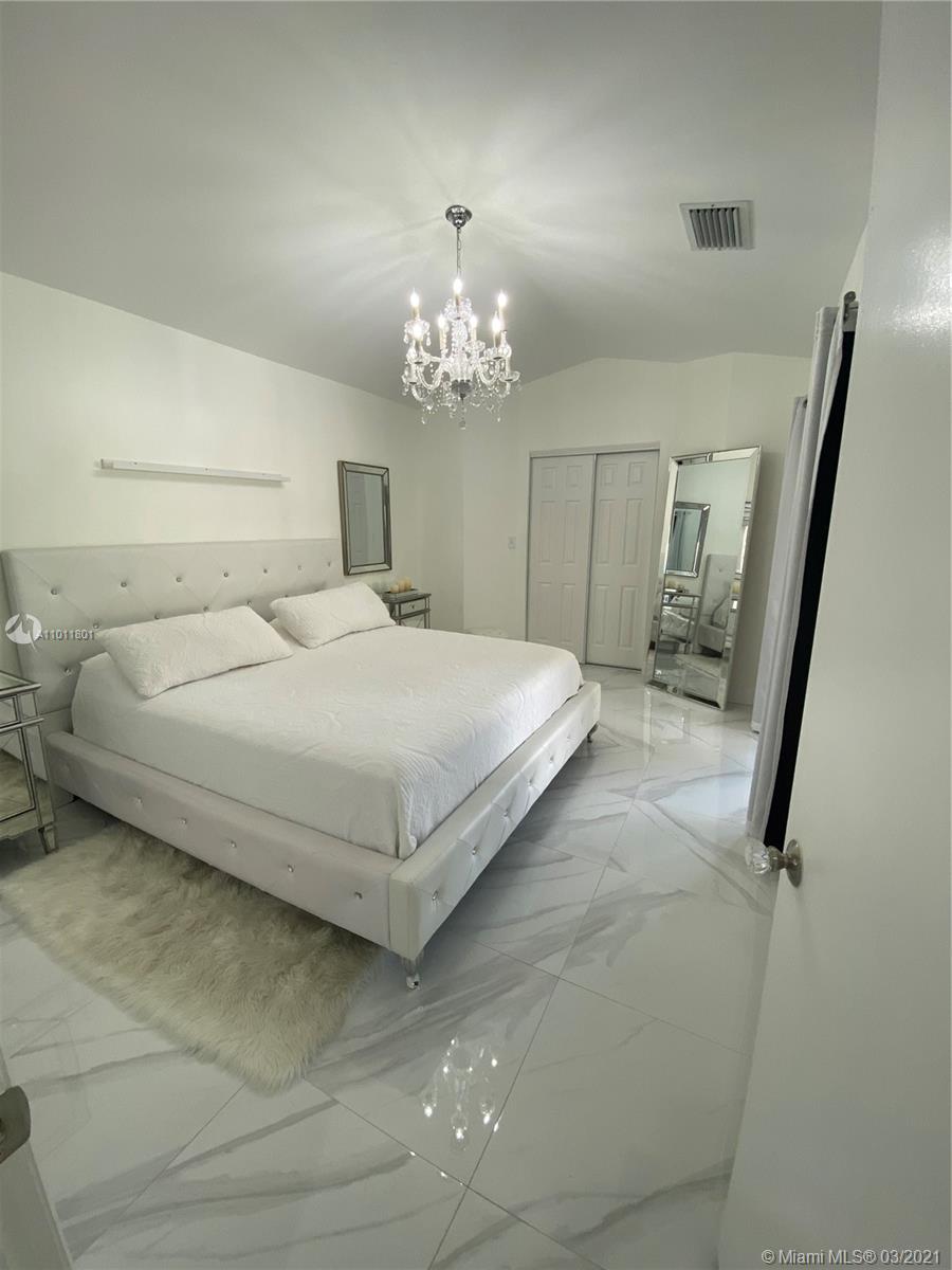 11561 Southwest 148th Path Miami, FL 33196 - Photo 23 of 36 Gallery Image 23