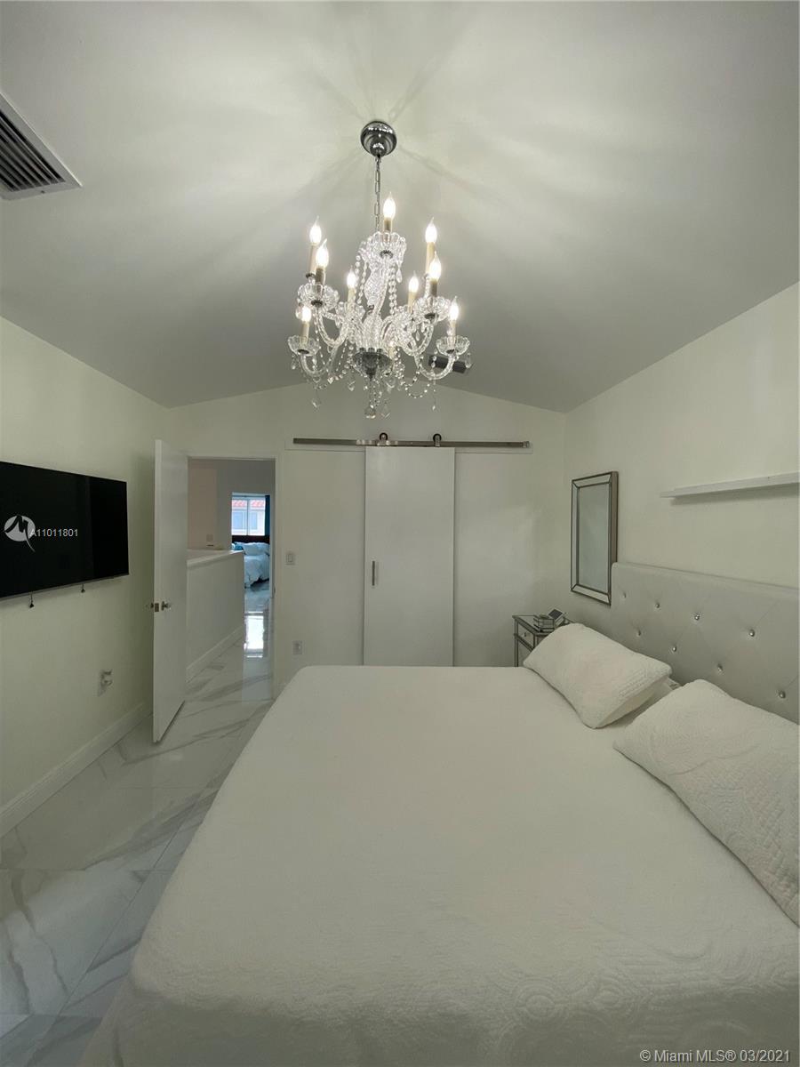 11561 Southwest 148th Path Miami, FL 33196 - Photo 27 of 36 Gallery Image 27