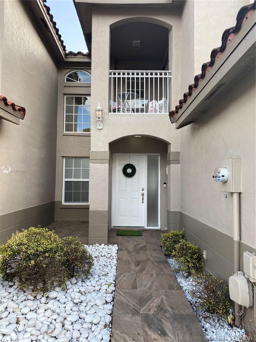 11561 Southwest 148th Path Miami, FL 33196 - Photo 4 of 36 Gallery Image 4