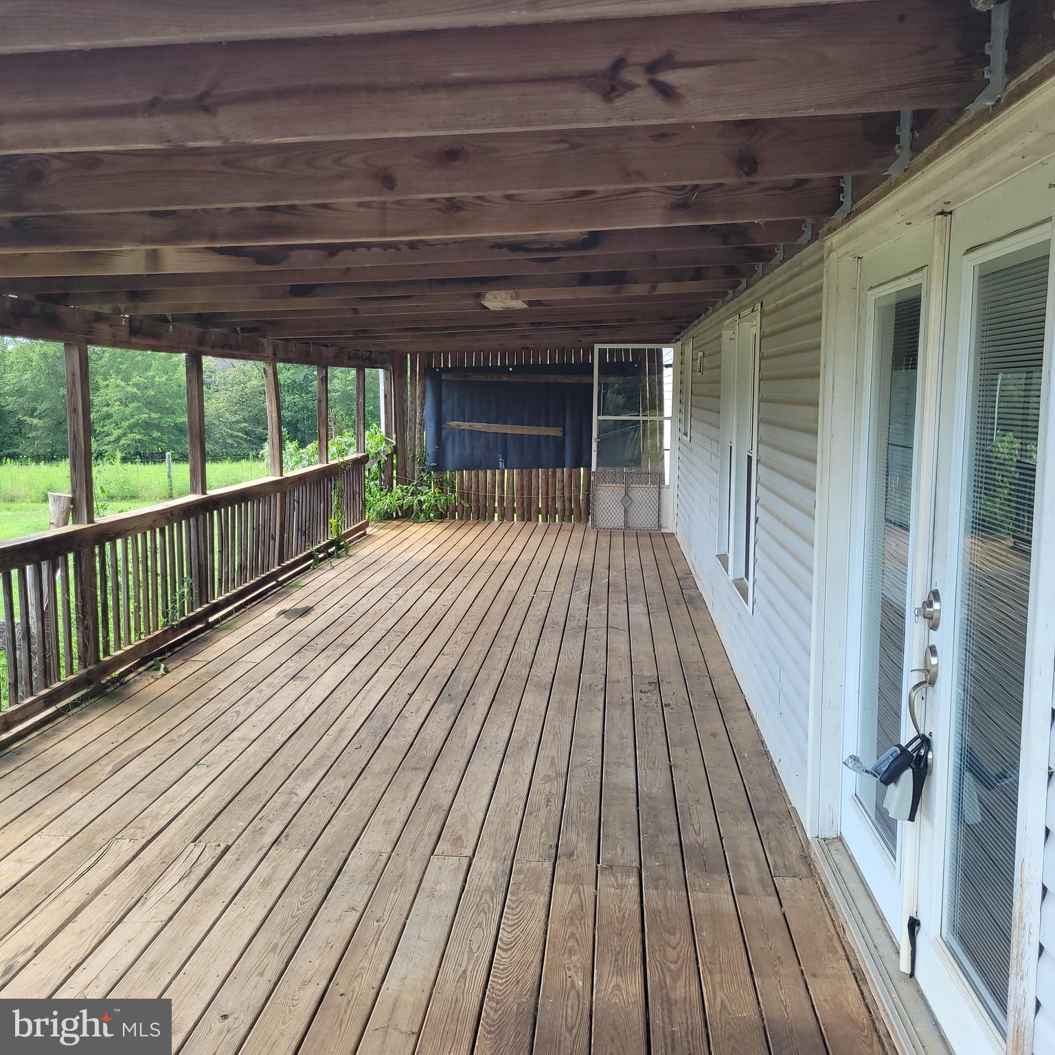 376 Mallory Road Louisa, VA 23093 - Photo 21 of 29 Rear covered Deck