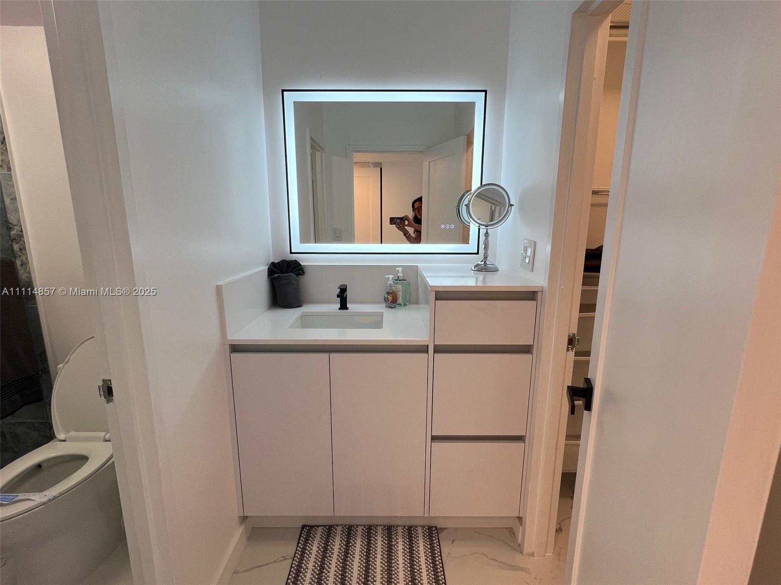 100 Lincoln Road, Unit 1207 Miami Beach, FL 33139 - Photo 13 of 54