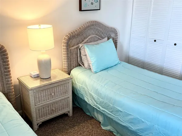 $5,200 | 40 Northeast Plantation Road, Unit 410, Stuart, FL 34996