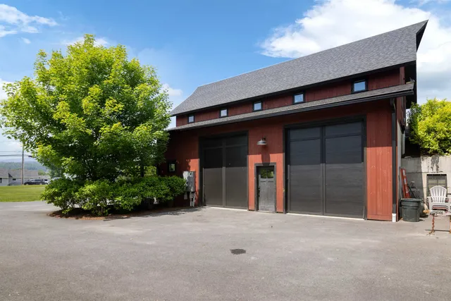 $1,350,000 | 1186 Pucker Street, Unit 1 5 ACRES, Stowe, VT 05672