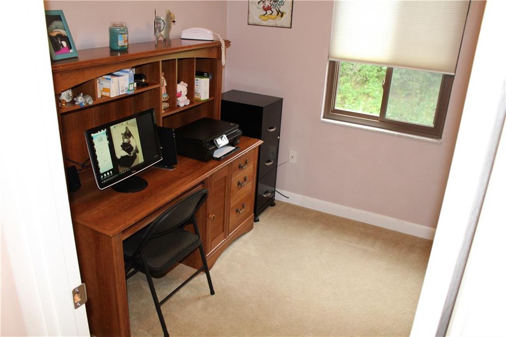 1107 Countryside Drive McKees Rocks, PA 15136 - Photo 17 of 25 3rd bedroom is great space for office or nursery.