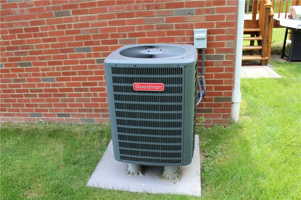 1107 Countryside Drive McKees Rocks, PA 15136 - Photo 23 of 25 Newer heat pump is very efficient for this home. Homeowner pays $80 a month year round. Warm in the winter and cool in the summer.