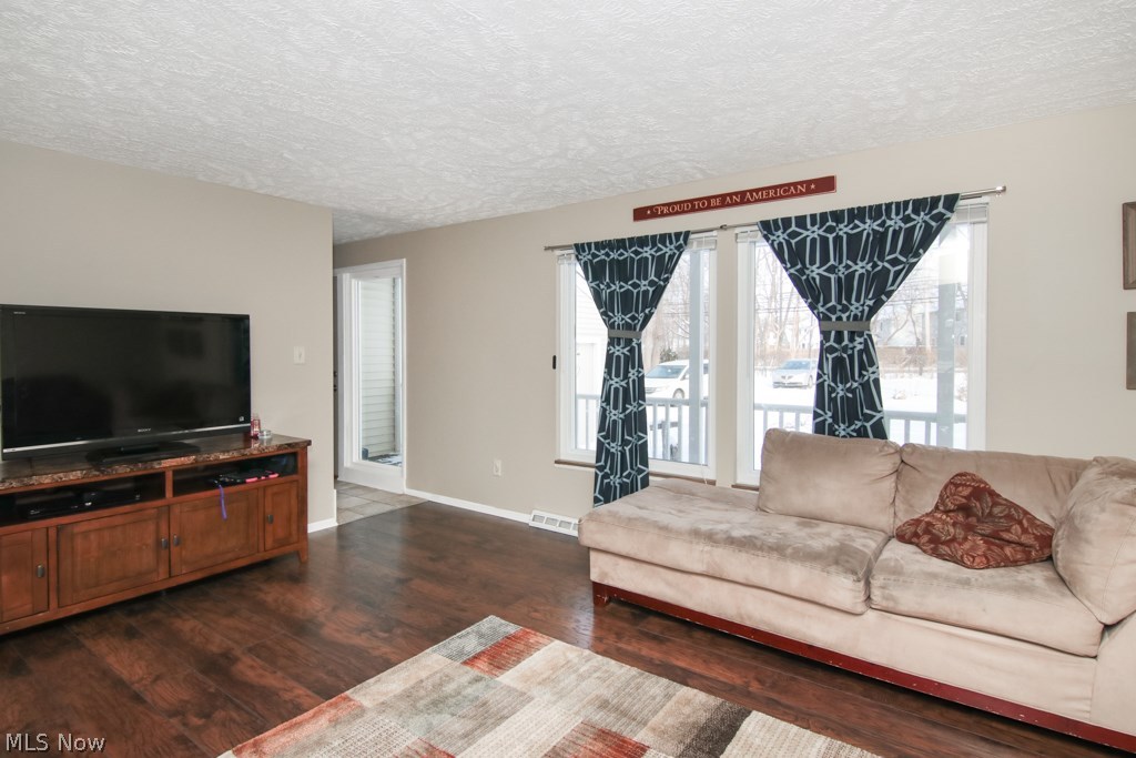 789 Bacon Road Painesville, OH 44077 - Photo 4 of 31 Gallery Image 4