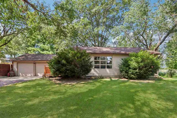 $179,900 | 106 Wyman Drive, Williamsburg, IA 52361