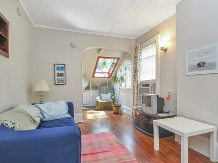 $325,000 | 1919 Como Avenue Southeast, Minneapolis, MN 55414
