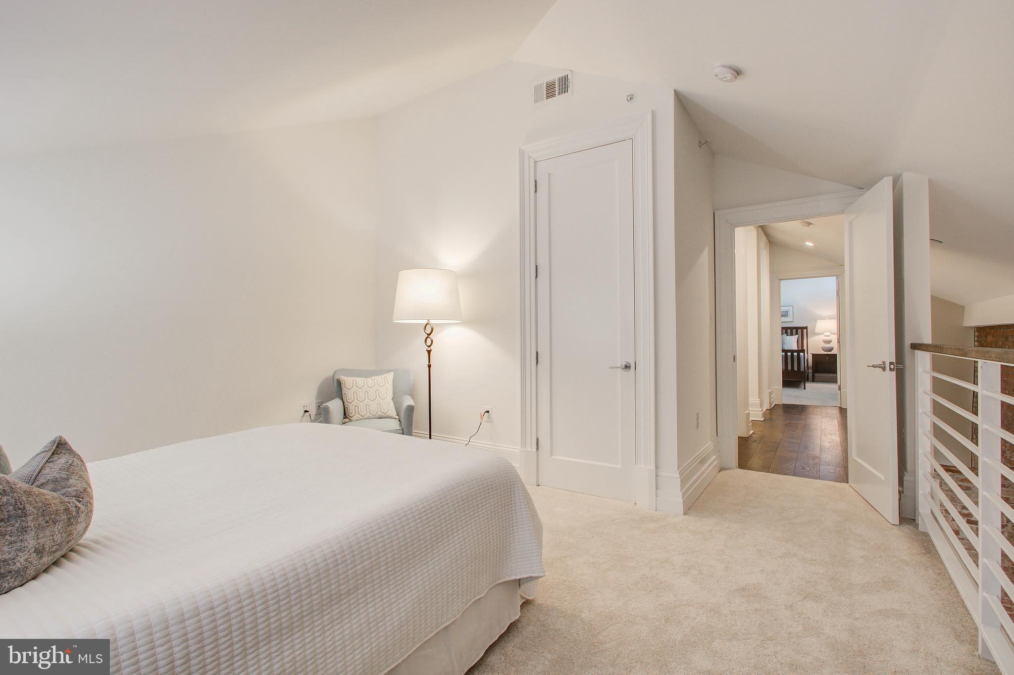 901 D Street Northeast, Unit 201 Washington, DC 20002 - Photo 23 of 31 Gallery Image 23