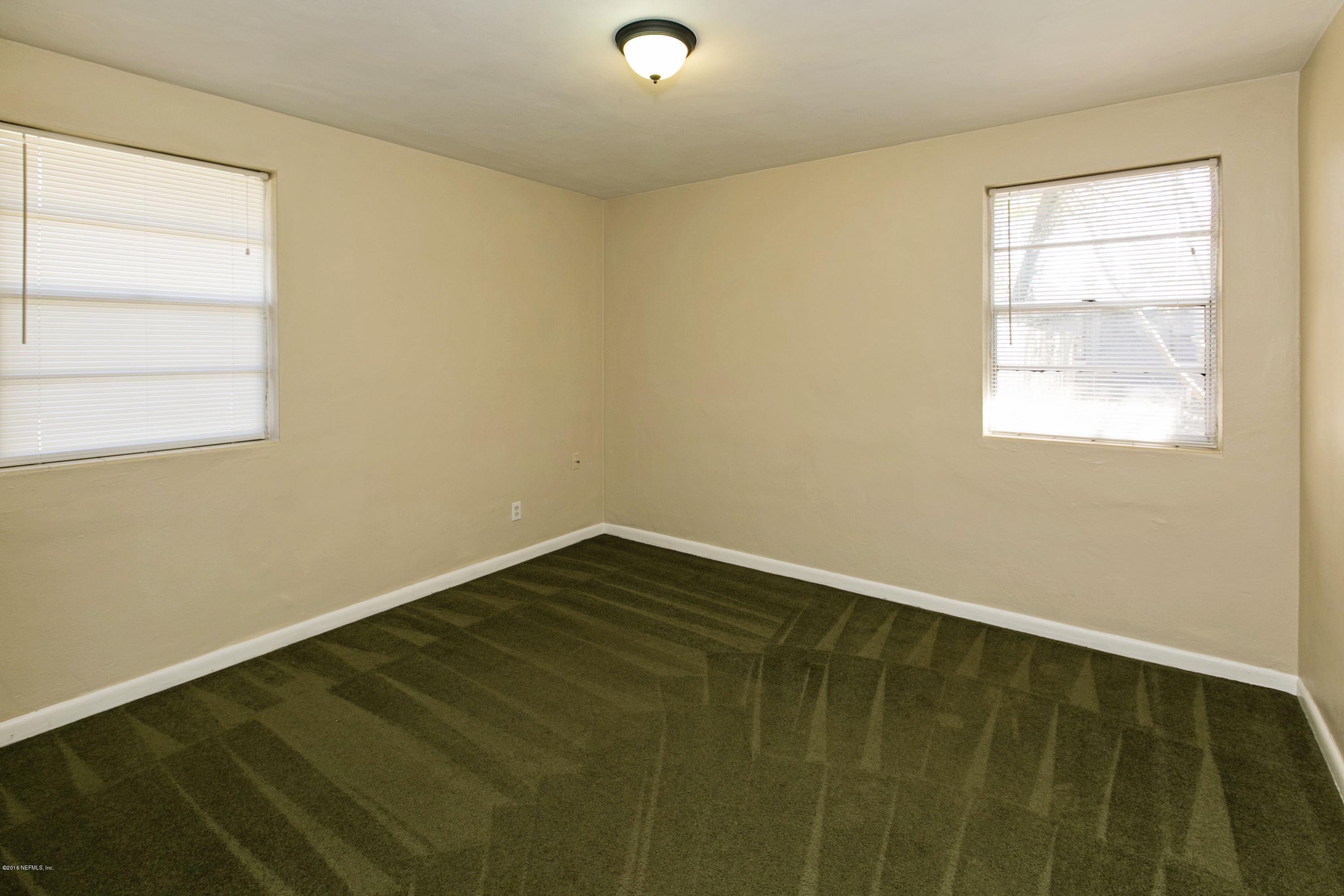 6803 Waikiki Road Jacksonville, FL 32216 - Photo 12 of 22 Bedroom 2