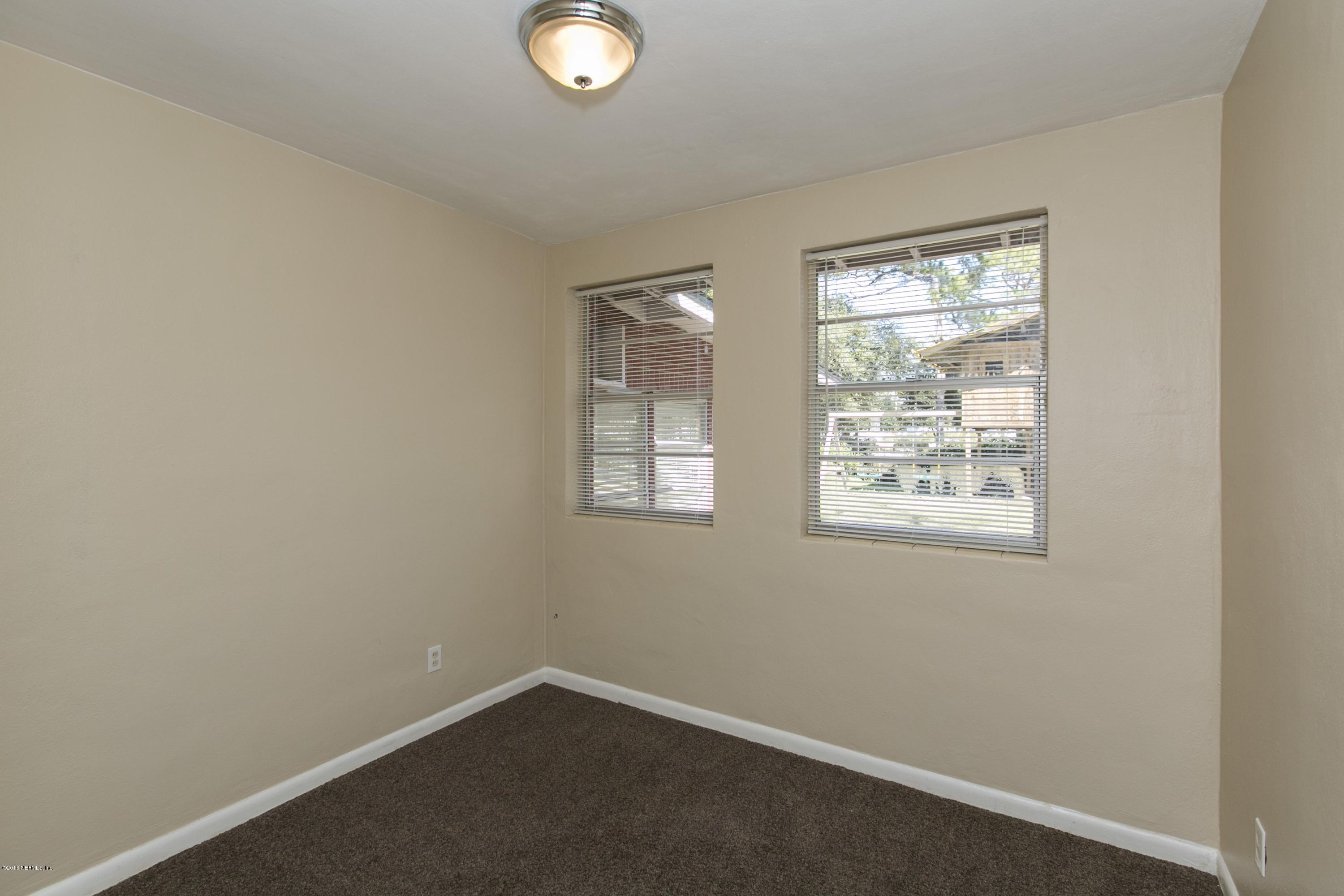 6803 Waikiki Road Jacksonville, FL 32216 - Photo 13 of 22 Bedroom 3