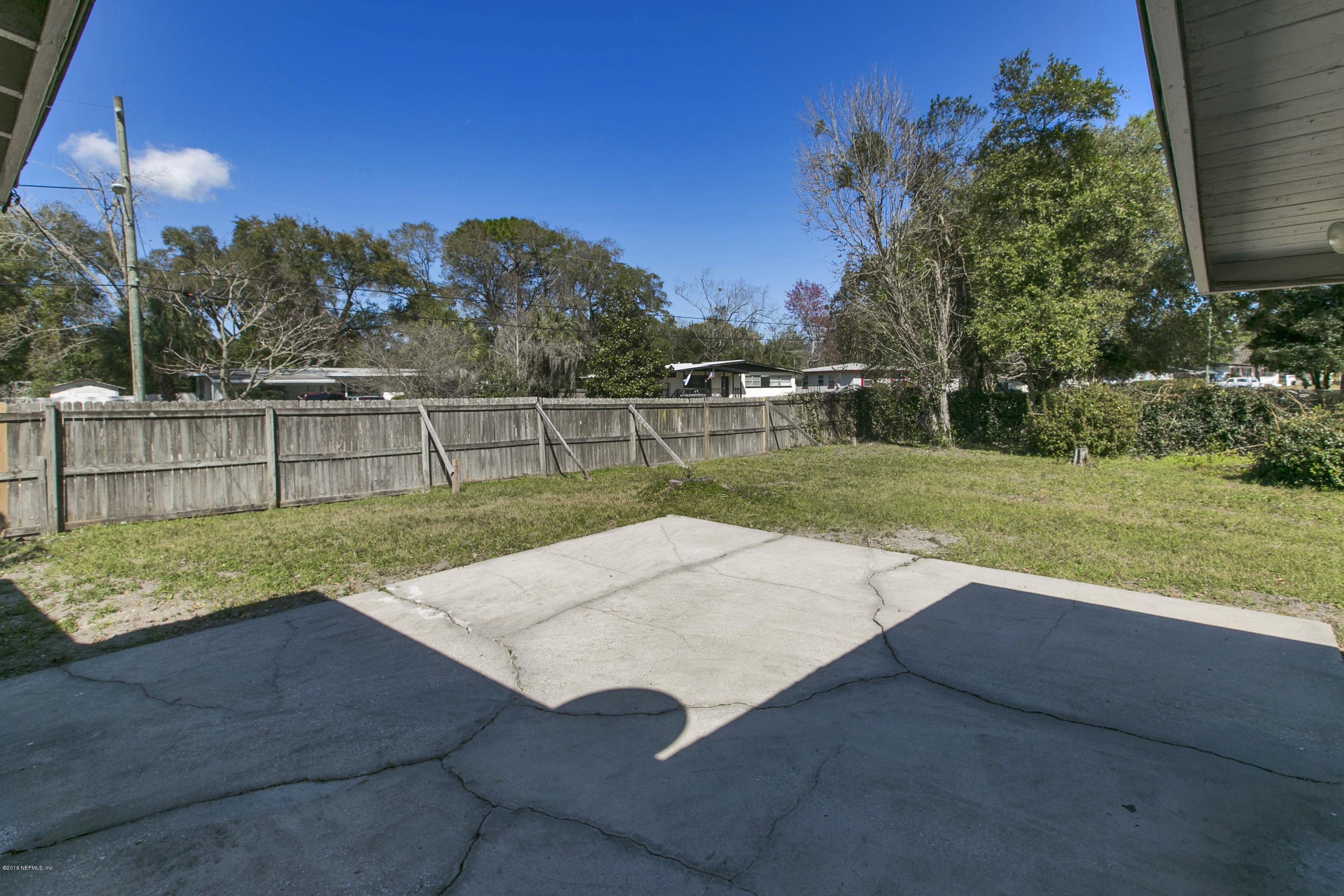 6803 Waikiki Road Jacksonville, FL 32216 - Photo 17 of 22 Patio View