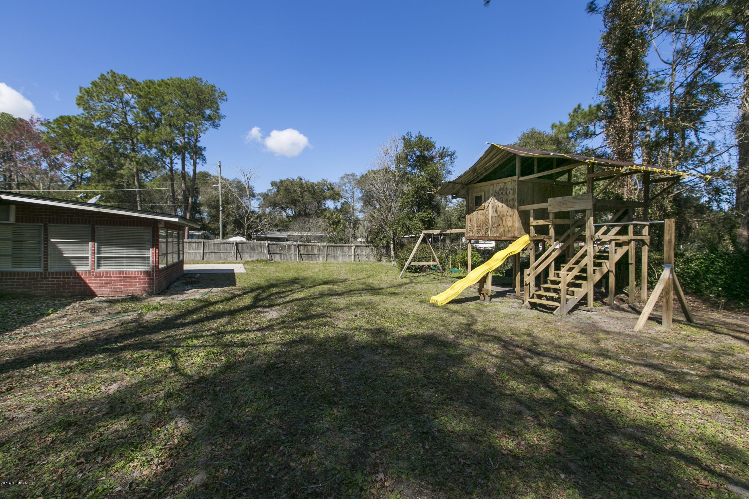 6803 Waikiki Road Jacksonville, FL 32216 - Photo 19 of 22 Backyard