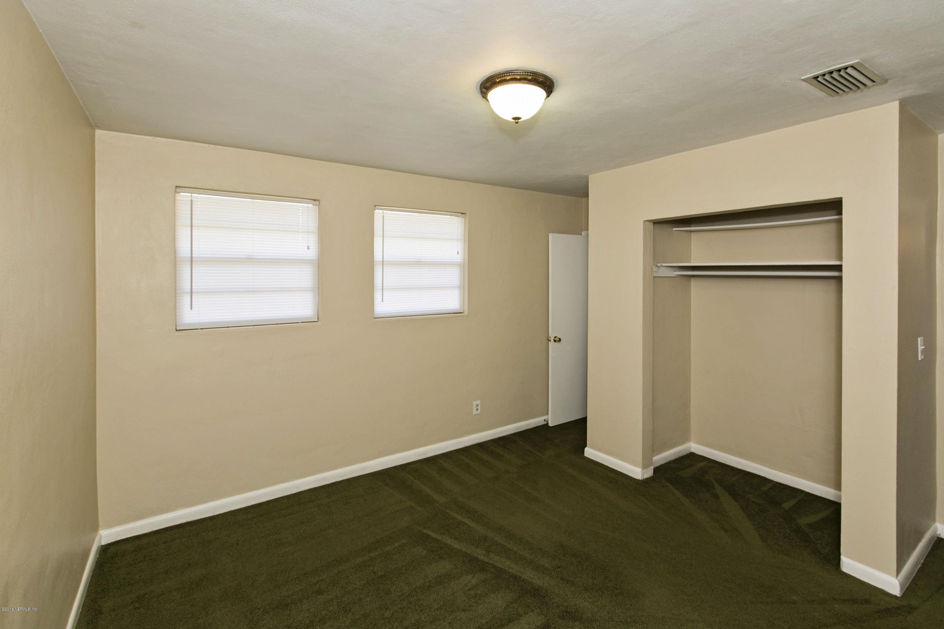6803 Waikiki Road Jacksonville, FL 32216 - Photo 10 of 22 Master Bedroom