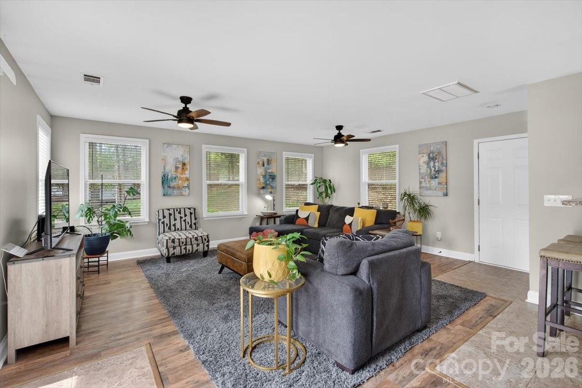 6308 Pineburr Road Charlotte, NC 28211 - Photo 5 of 36 Gallery Image 5