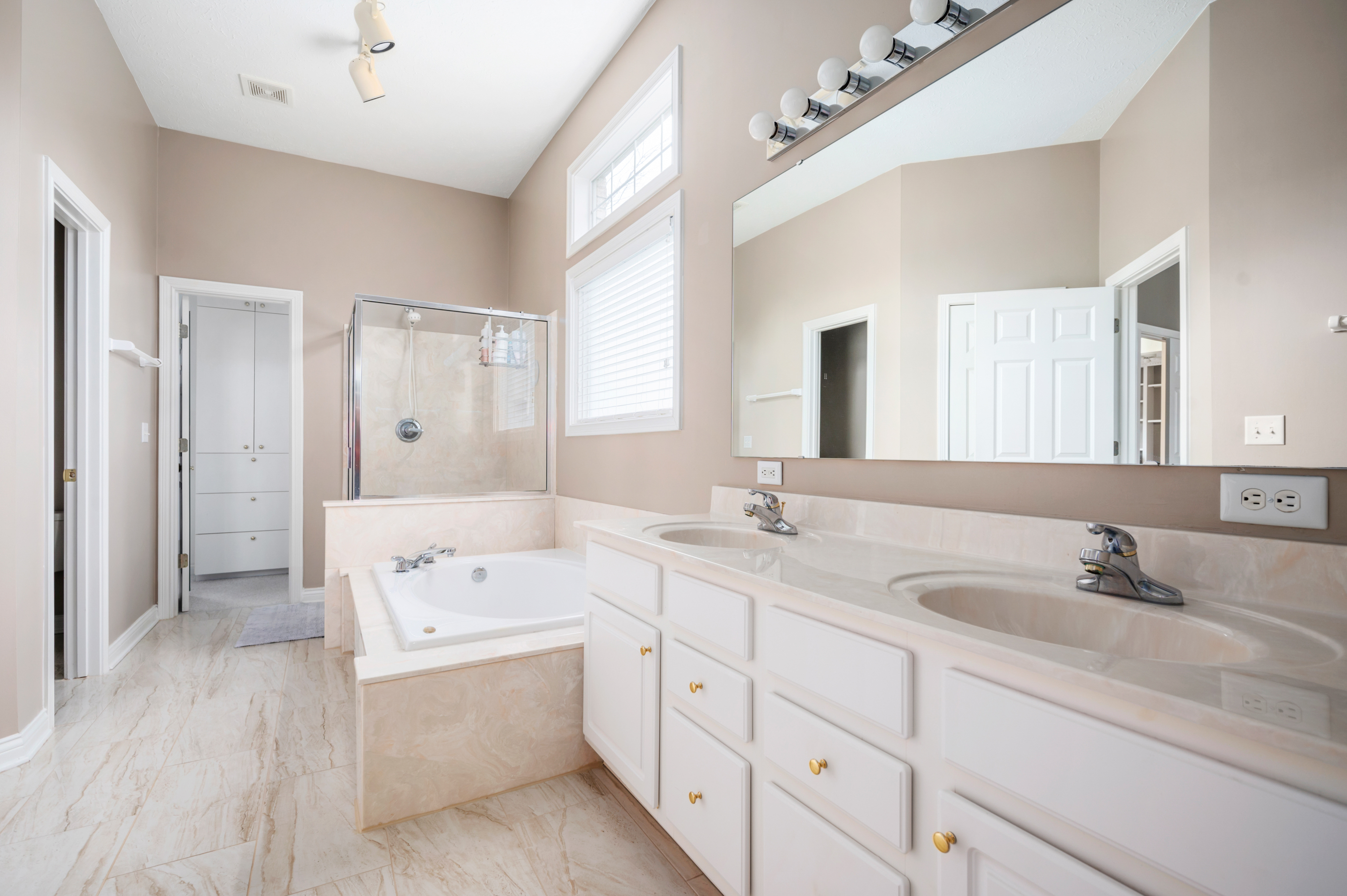 3557 Inverness Boulevard Carmel, IN 46032 - Photo 26 of 49