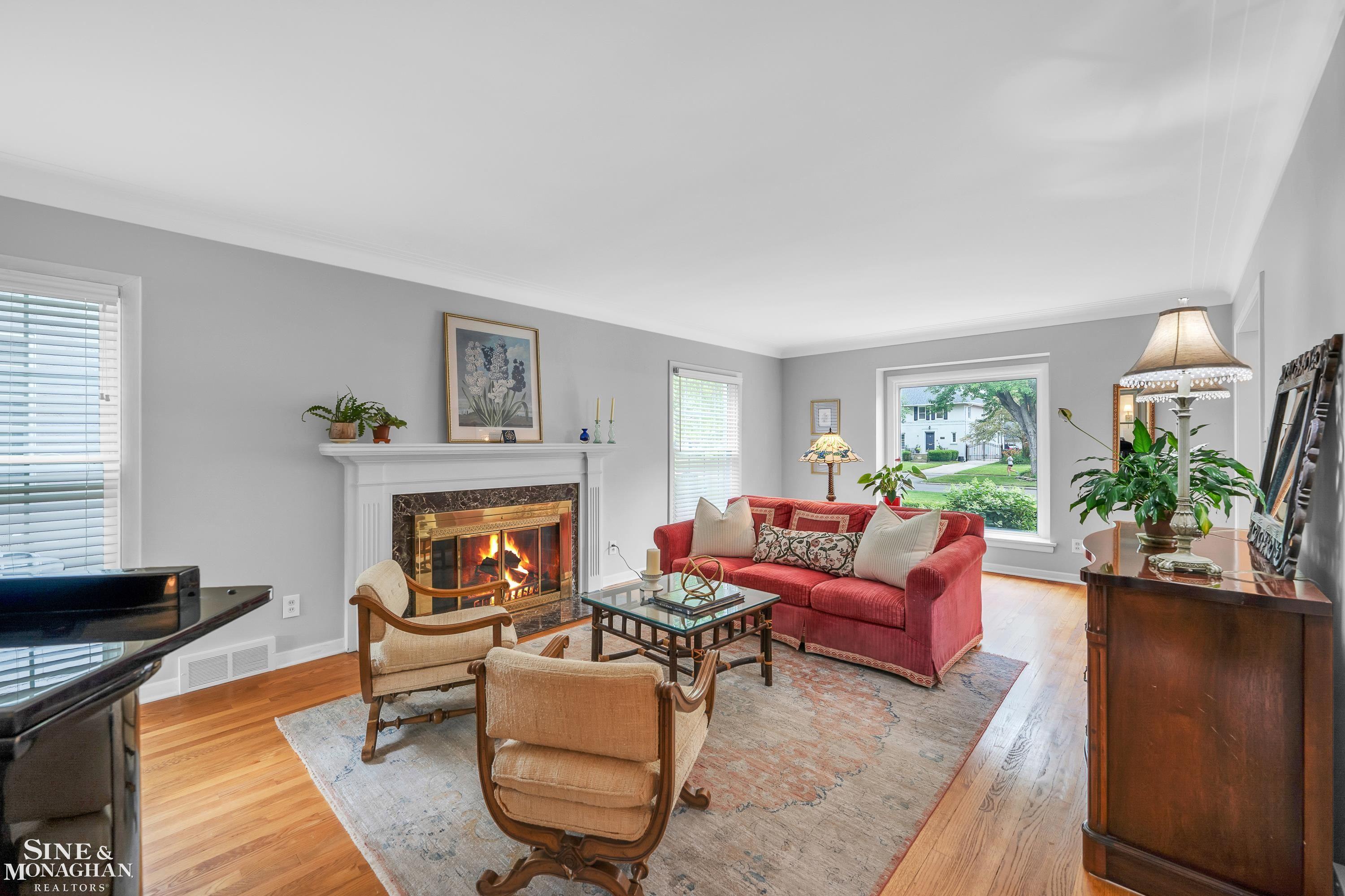 1034 Whittier Road Grosse Pointe, MI 48230 - Photo 8 of 54 50146822-fcbabb58-e6d9-468f-ba85-b9f5abc820a5.JPG