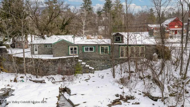 $585,000 | 110 Mill Hill Road, Woodstock, NY 12498