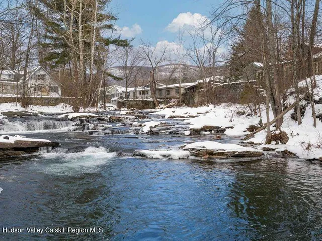 $585,000 | 110 Mill Hill Road, Woodstock, NY 12498