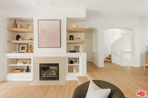 $1,995,000 | 5736 South Celedon Creek, Playa Vista, CA 90094