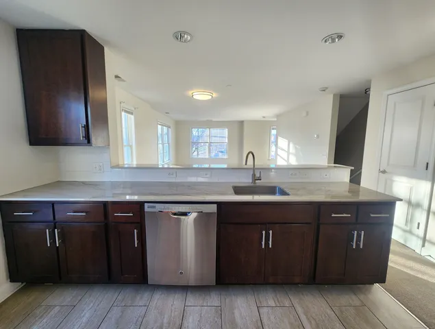 $3,195 | 60 Merrell Avenue, Unit 60, Stamford, CT 06902