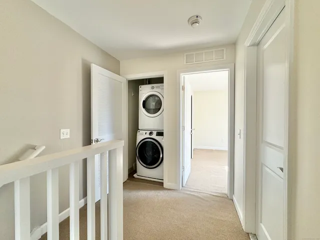 $3,195 | 60 Merrell Avenue, Unit 60, Stamford, CT 06902