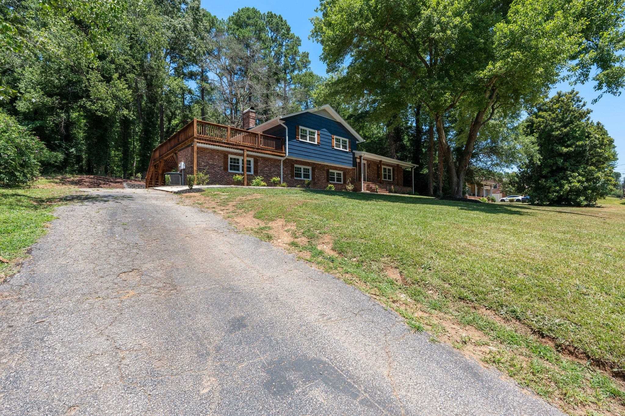 1604 Fernwood Glendale Road Spartanburg, SC 29307 - Photo 3 of 39