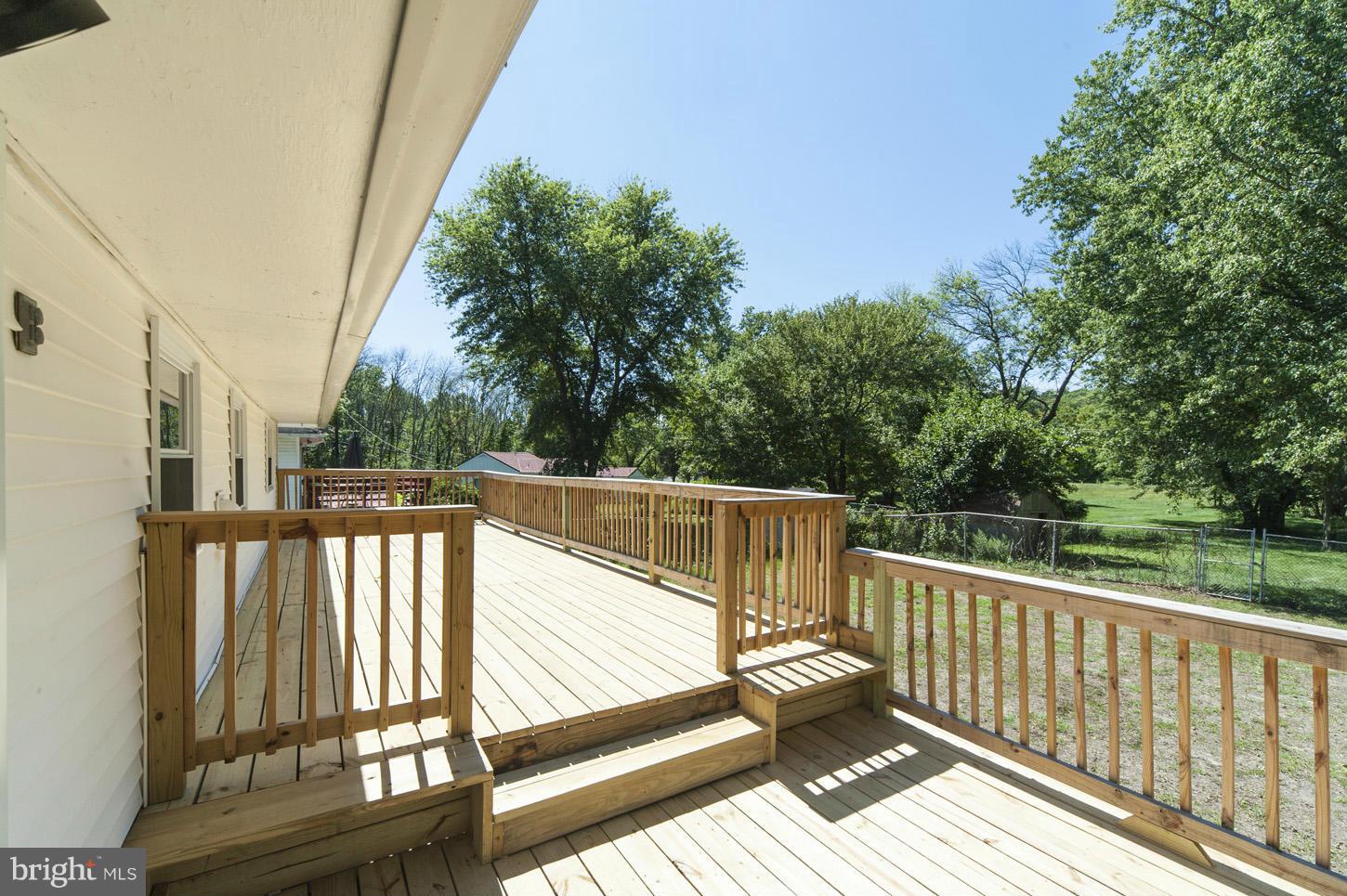 5817 Keppler Road Temple Hills, MD 20748 - Photo 26 of 30 Deck