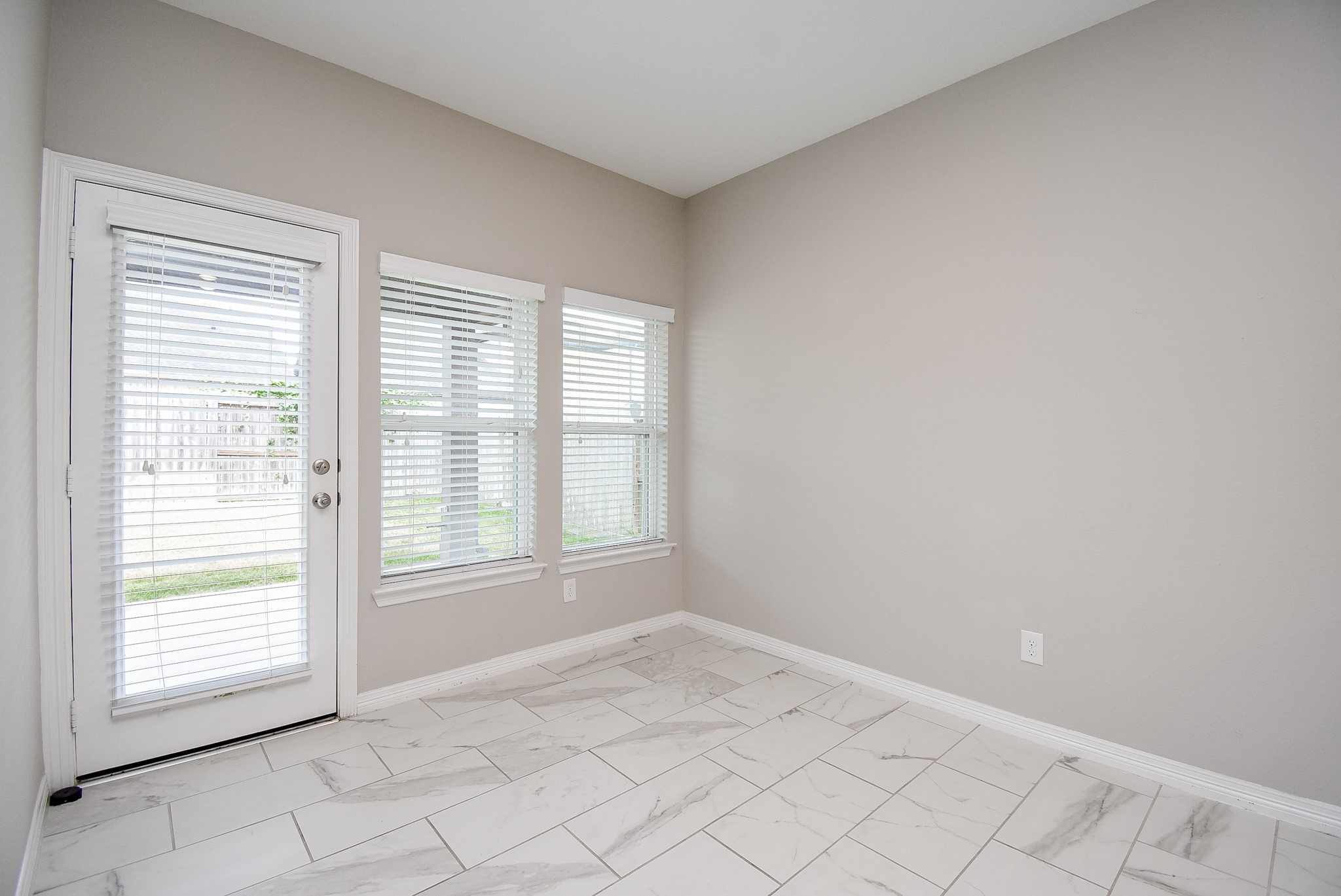 6307 Grand Drift Court Katy, TX 77494 - Photo 19 of 49 Breakfast room