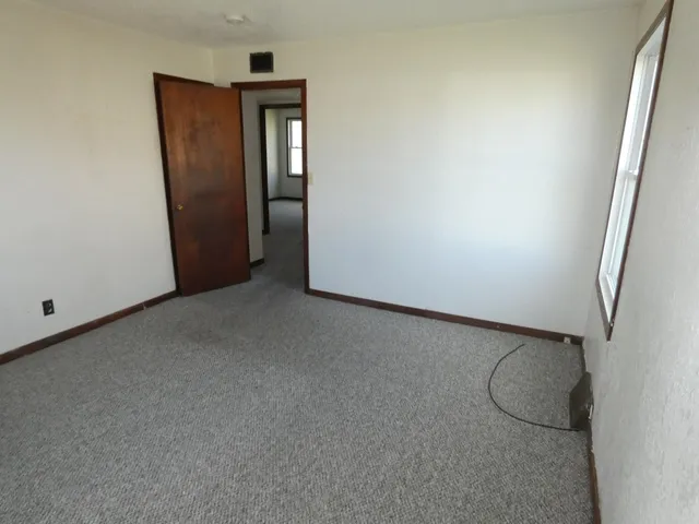 $1,500 | 326 North Monroe Street, Lancaster, WI 53813