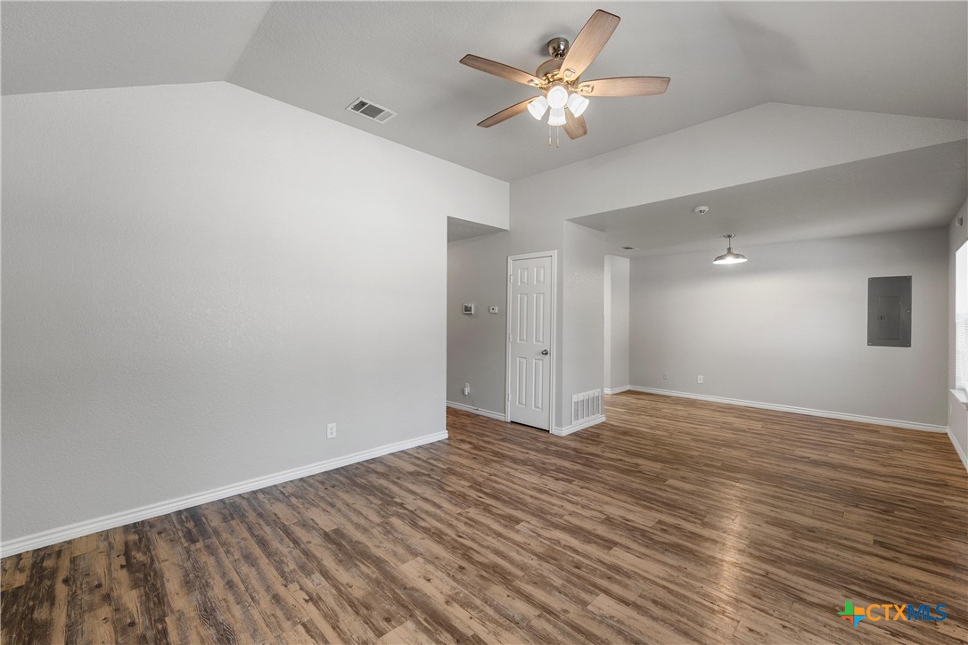 820 North 14th Street Temple, TX 76501 - Photo 5 of 25