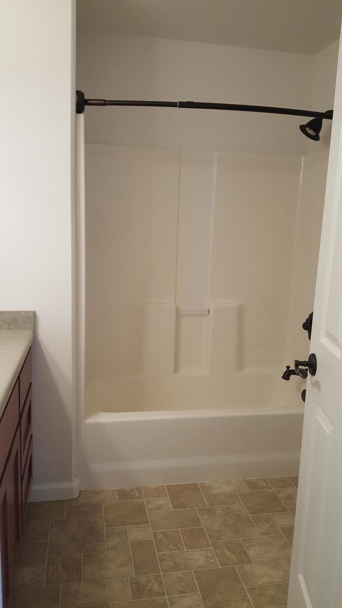 1144 Highlands Drive Eagle Point, OR 97524 - Photo 16 of 35 Main Bathroom at start of hallway