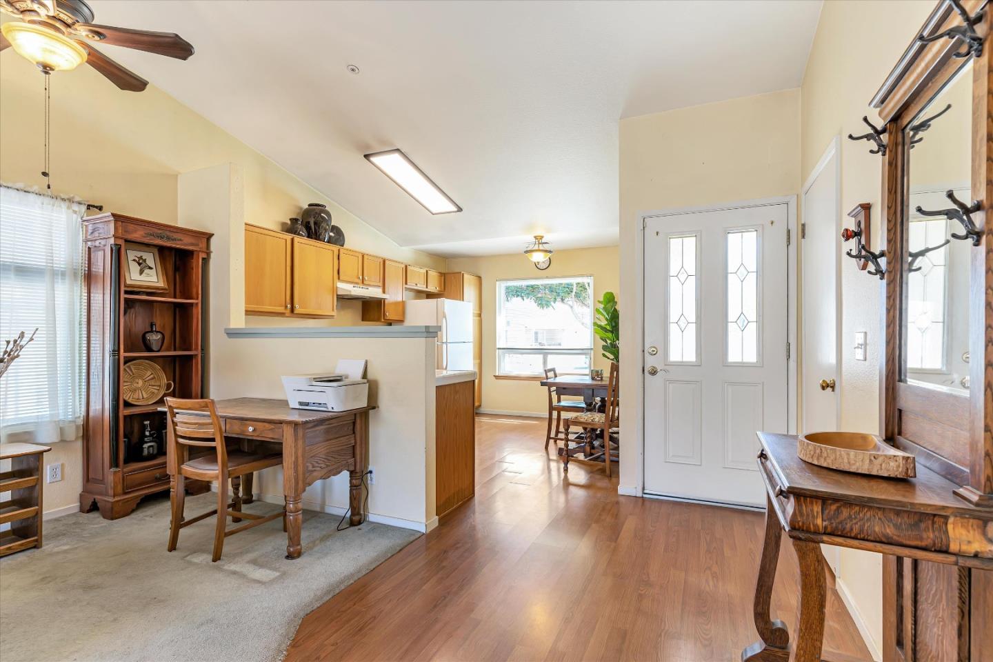 440 Meyer Circle Gonzales, CA 93926 - Photo 11 of 45 a workspace with furniture and window