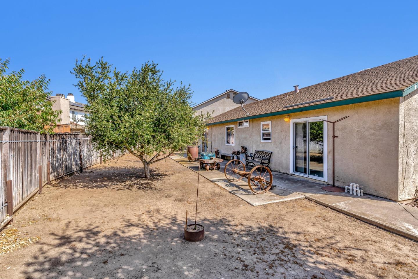 440 Meyer Circle Gonzales, CA 93926 - Photo 41 of 45 a view of a backyard with a patio