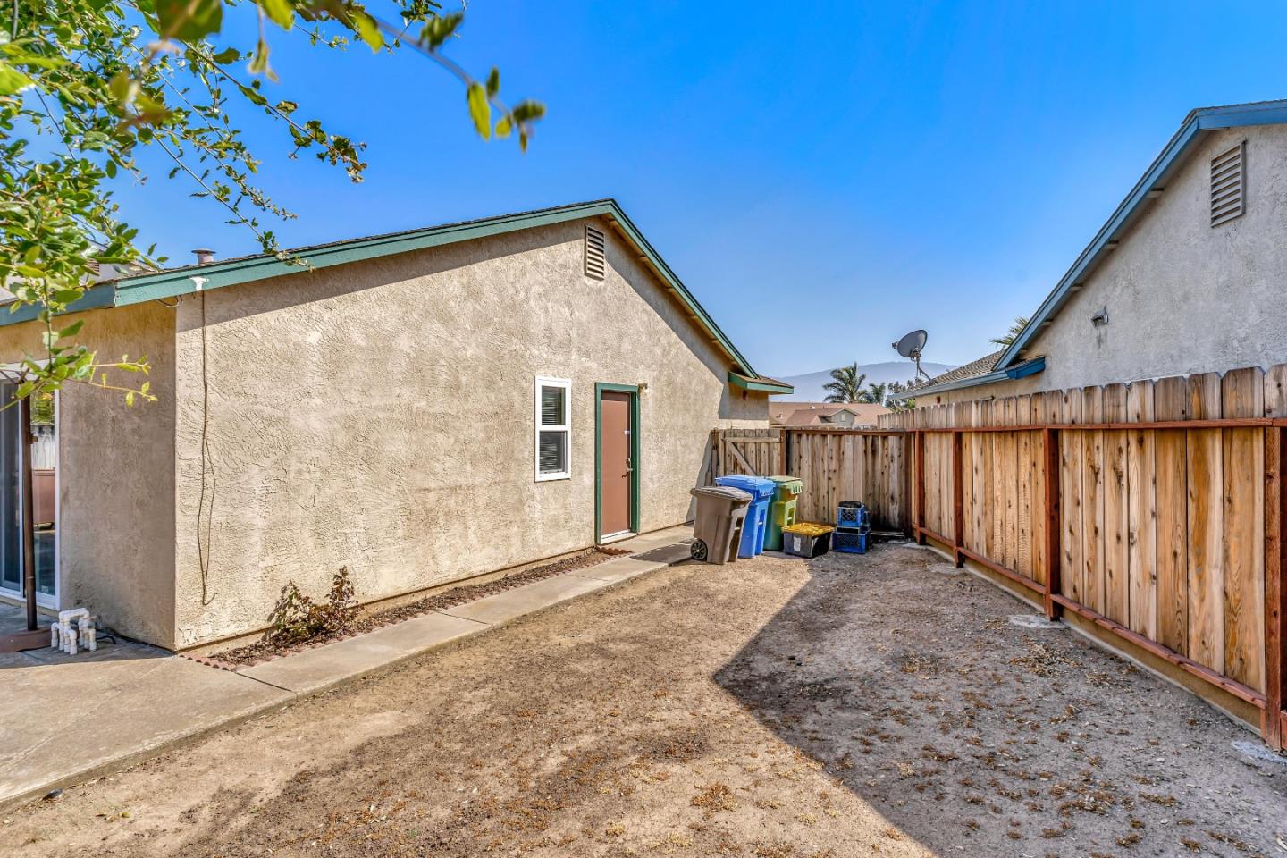 440 Meyer Circle Gonzales, CA 93926 - Photo 43 of 45 a view of a backyard with a sitting area