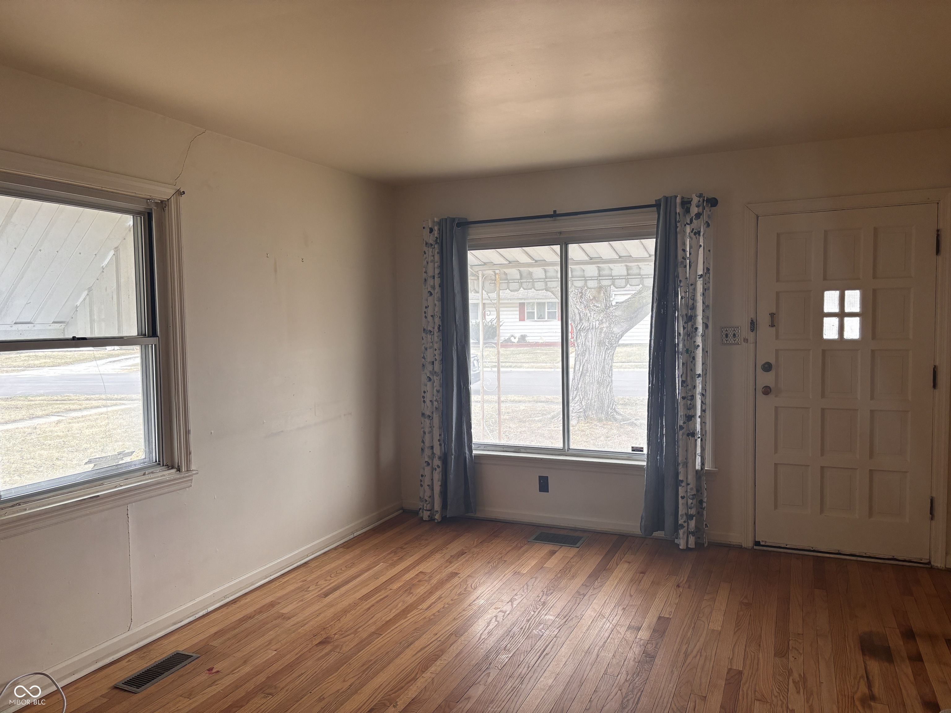 1843 Bauer Road Indianapolis, IN 46218 - Photo 9 of 16 Gallery Image 9