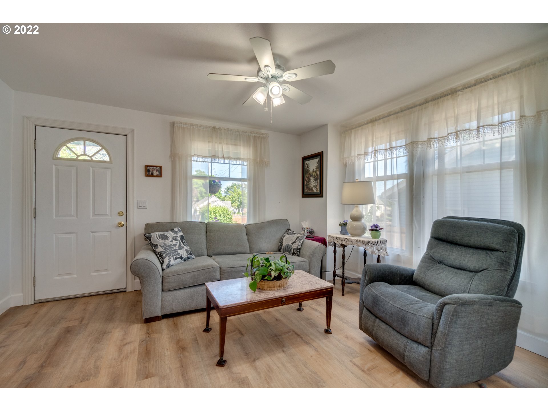 1315 Division Street Camas, WA 98607 - Photo 3 of 32 Gallery Image 3