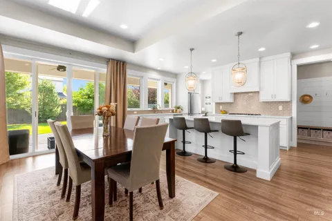 $874,900 | 5898 South Ashcroft Way, Meridian, ID 83642