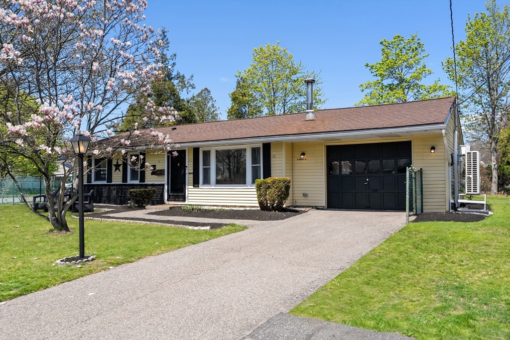 11 Baldwin Road Brockton, MA 02302 - Photo 2 of 34